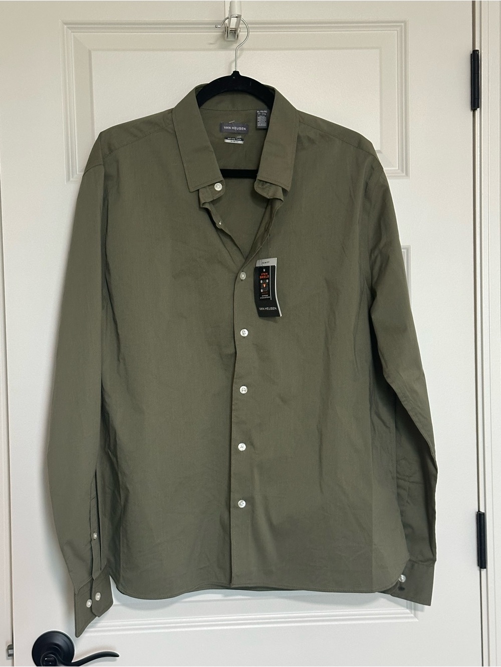 NWT Van Heusen Olive Green Men's Long-Sleeve Casual Button-Down Shirt